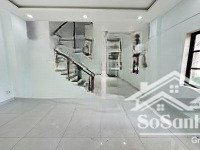 cho thuê mặt bằng căn góc cityland 22 triệu/tháng, đã dựng vách kính riêng biệt