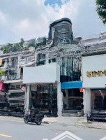 cho thuê nhà ốp kính góc 2 mặt tiền - huỳnh văn bánh, phú nhuận