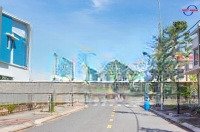 nhà 2 tầng diện tích đất 70m2, dân cư đông tại oasis mỹ phước, sổ hồng riêng, công chứng ngay