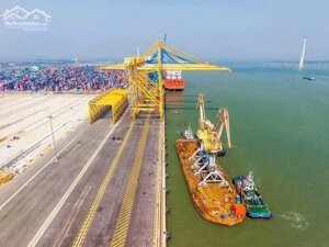 Chuyển nhượng cảng nước sâu nội địa 27.000m2 tại Long An.