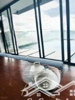 không còn nhu cầu khai thác nên chuyển nhượng lại villa rộng 500m2 view biển , giá 42 tỷ vnd