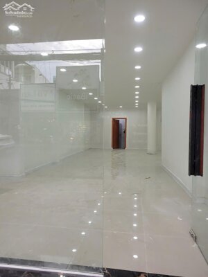 Cho thuê nhà mặt tiền đường nguyễn trãi đối diện bánh đức phát giá 25 triệu