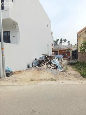 Lô 99m2 trục chính thôn 2 Thiên Hương - Thuỷ Nguyên kinh doanh tốt giá chỉ 2.x tỷ. Lh 0967084289