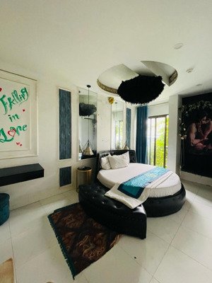 chính chủ bán chdv hoàng đạo thành, dòng tiền 1 tỷ/ năm