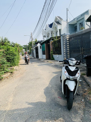 bán đất tại phú hòa, 2,6 tỷ, 92m2, phù hợp kinh doanh, pháp lý đầy đủ nhánh đường quốc lộ 13