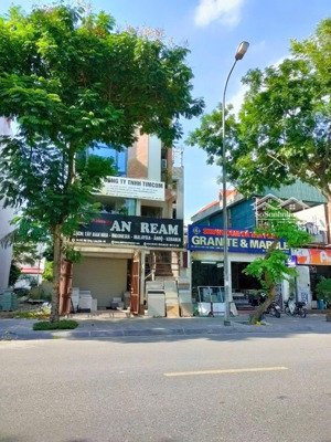 bán nhà mp việt hưng - phân lô - vỉa hè rộng - kinh doanh đỉnh - 2 thoáng - hơn 30 tỷ