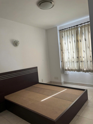 cần cho thuê căn hộ cao cấp hùng vương plaza, quận 5