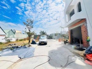 lô đất dự án hệ số xây dựng 4.5 xây tự do đường rộng 9m có vỉa hè cây xanh