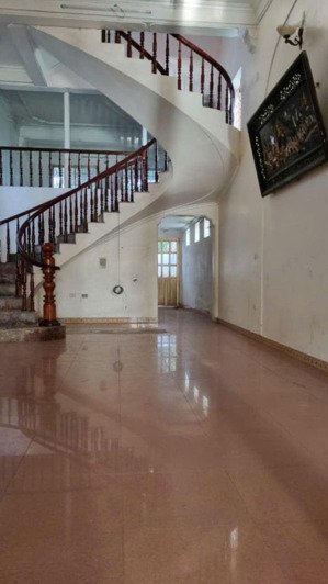 cho thuê nhà mặt phố để làm trụ sở, văn phòng công ty, ngân hàng, trung tâm dạy học hoặc để ở