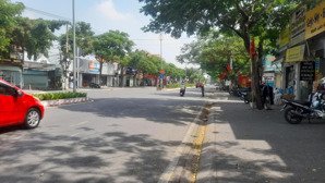 bán đất đường trần văn ơn, phú hoà, đối diện với đại học thủ dầu một, dt: 12x35m, thổ cư: 170m2