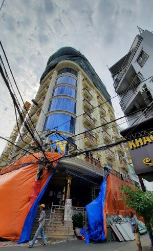 cho thuê khách sạn cao cấp 4 sao dát vàng 666/6 sư vạn hạnh, phường 9, quận 10