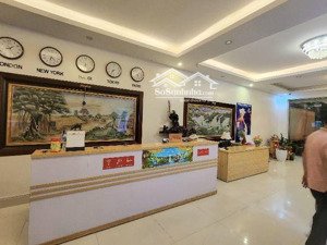 siêu phẩm đầu tư nhà 6 tầng thang máy, full nội thất cách nội bài 1km chỉ cần xách vali về là ở