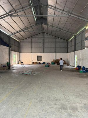 cho thuê 330m2 kcn cầu gáo - đan phượng. liên hệ mr thuỷ 0969.081.234