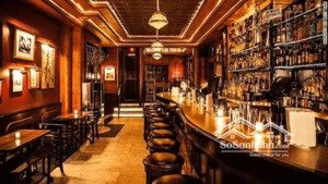 cho thuê cửa hàng tại phùng hưng - hoàn kiếm. vị trí cực đông du khách phù hợp làm nhà hàng pub bar