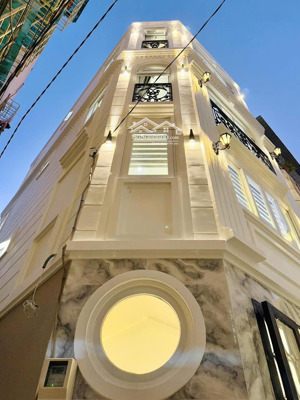 ngộp bank - bán gấp căn góc 2 mt nhât tảo , p.8 . (dt: 4,5x12m)- 2 tầng