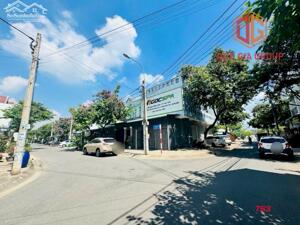 Bán căn góc 2 mặt tiền đường D3-N13, phường Bửu Long sổ hồng hoàn công 234m2 sàn giá 6.8 tỷ