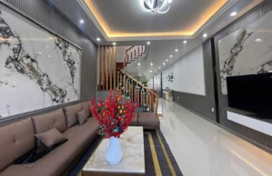 nhà 1/ đường thích quảng đức phú nhuận dt 48m2 giá 3ty650tr nhà 1t2l sổ riêng, sang tên ngay