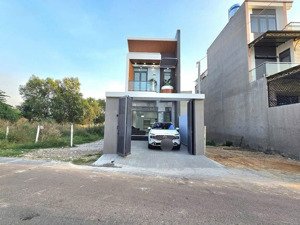 bán nhà phường định hòa mặt tiền dx 070. đường nhựa 5m thông . 5x20m, thổ cư 65m2