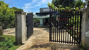cần bán đất có vườn trái cây và nhà cấp 4 ngay nhơn trạch, đồng nai. giá 850tr, 600m2. shr