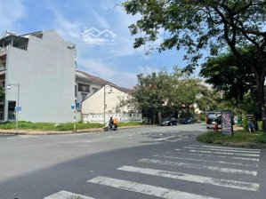 bán lô đất góc 2mt đường lớn gần nam thiên pmh, q7 dt 16x18m giá 120 tỷ, lh 0938 775 995 mr an