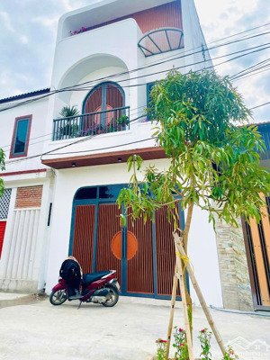 nhà mới xây xong từ tháng 1/2025