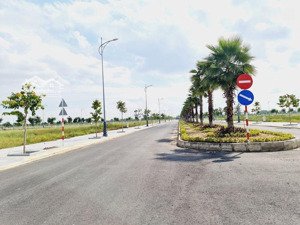 bán gấp nền 105m2 bh new city ngang 5,3m, nằm cạnh trường học, giá cực rẻ chỉ 1,7 tỷ bao thuế phí