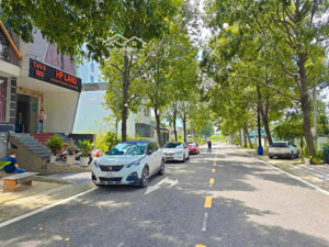 bán đất tdc định hoà ds13 phường hoà phú sát bên thành phố mới diện tích:135m2 giá 3.690 tỷ