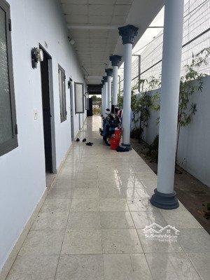 bán căn nhà nghỉ 2 mặt tiền đường tỉnh lộ 328. dt 540m2, cách biển hồ tràm 3km