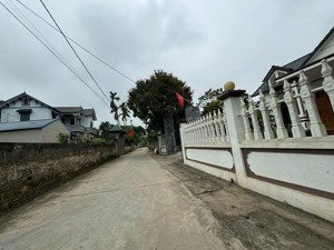 bán lô 1091m2 tặng nhà tân tiến giá chỉ 5 triệu/m2, ô tô tránh nhau