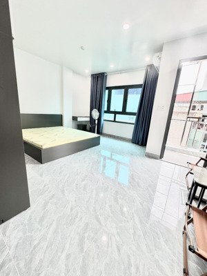 chính chủ cho thuê phòng 1 ngủ 1 bếp tách riêng có ban công 0976317722