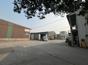 chính chủ cho thuê kho xưởng quang trung - hà đông 200m vị trí đẹp, xe container đỗ cửa