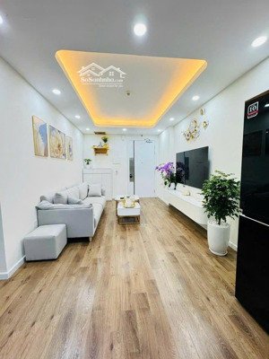 chính chủ cần bán gấp căn 2 ngủ - full nội thất - sổ đỏ giá 3.45 tỷ