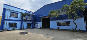 nhà xưởng cho thuê thuận an bình dường dt: 7000m giá 660 triêu/tháng lh: 0908561228