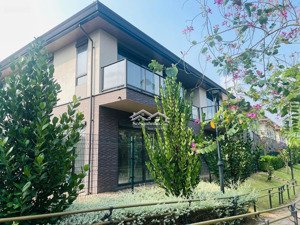 siêu phẩm căn góc biệt thự đơn lập waterpoint 2 mặt view kênh đào 333m2 hướng đông nam mát mẻ