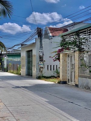 bán miếng đất thổ cư sát vách thành phố chỉ 6tr/1m2 đường bê tông xe ô tô