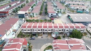 bán căn liên kế vườn kđt oasis, sổ hồng riêng, view đằng sau hồ bơi, hỗ trợ vay 1,1 tỷ