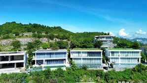 bán biệt thự r20 phố rừng khu anh nguyễn (ocean front) nha trang. 420m2, 2 tầng 4 ngủ view biển.