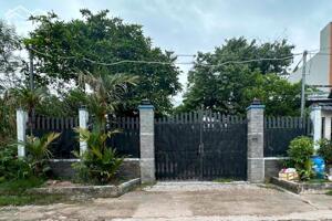 Giá rao bán 7,5 tỷ cho thửa đất có diện tích 255,4m2, ODT 137,3m2 (10x25)Vị trí tại.Phường Lái Thiêu .Tp.HCM.