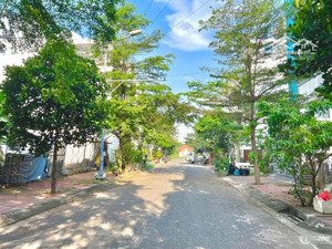 bán đất 100m2 tại phạm thái bường, phước khánh, nhơn trạch.giá 1tỷ8.sổ riêng, thích hợp đầu tư