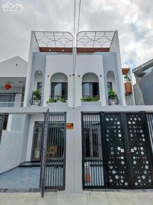 HOT! Nhà Mới SHR – 120m² – Hẻm Xe Hơi – Trung Tâm Thủ Dầu Một – 1.85 TỶ