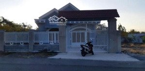 cần bán nhà 2 mặt tiền trước sau đường cao văn ngọc, xã an ngãi, huyện long đất, brvt