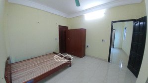 chính chủ cho thuê phòng 1 ngủ 1 khách bếp riêng 45m2 giá chỉ 5tr cách bến xe mỹ đình 300m