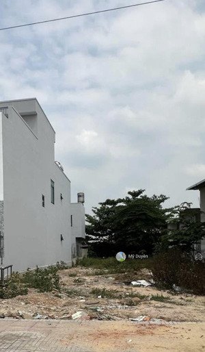 bán gấp lô đất 150m trung tâm thủ dầu một bình dương giá chỉ nhỉnh 1,x tỷ