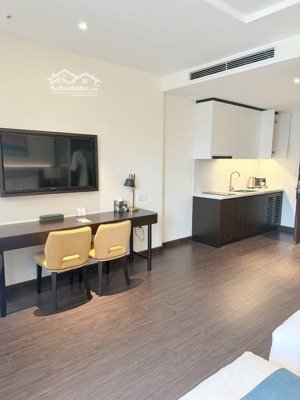 đại hạ giá đúng 5tr/tháng căn studio tầng cao tòa the saphire hạ long