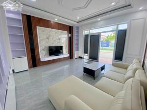 Nhà phố kinh doanh mặt tiền Quốc lộ 14 100m2 cách HCM chỉ 25 phút