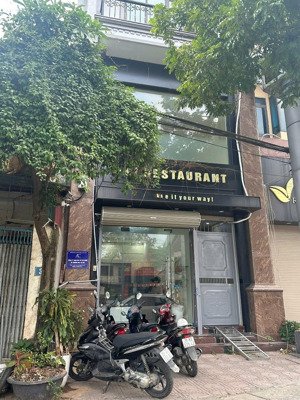 b.á.n nhà mặt đường quốc lộ 32 - 6 tầng thang máy - mặt phố kinh doanh, vỉa hè - diện tích 102m, mặ