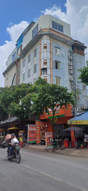 giảm sâu 28 tỷ bán gấp tòa nhà góc 2 mặt tiền khu cư xá bắc hải q10 ngang 25m hầm 9 tầng
