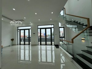 bán nhà mặt tiền đường hùng vương (ql1a) diên khánh