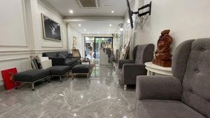 cần bán gấp nhà mặt phố tôn đức thắng giá 19 tỷ, 45mx5 tầng, hè để xe