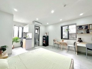 bán toà ccmn tại xã đàn, 7 tầng thang máy, 20 phòng khép kín, 15m ra mặt phố, ngõ gần 3m